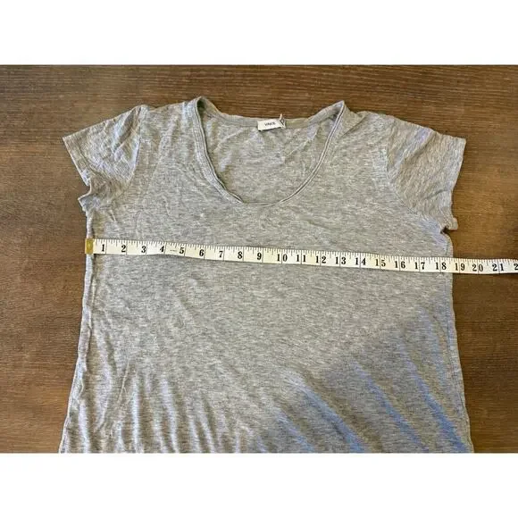 VINCE Heather Gray V Neck Tee T-Shirt Top Women size XS - Picture 8 of 8